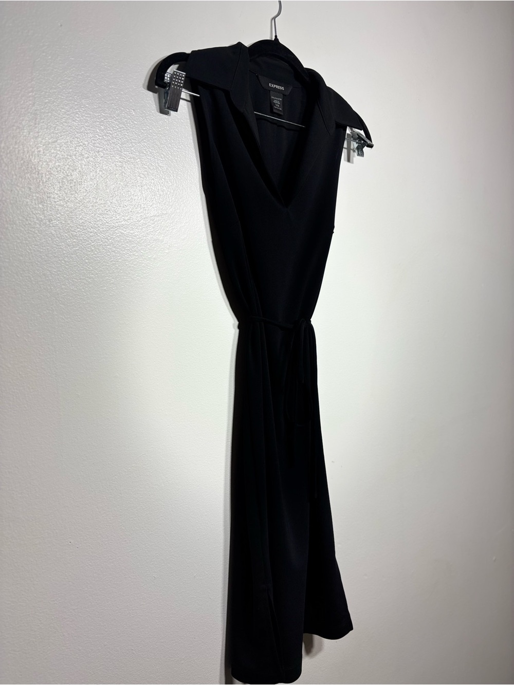 Simple Chic Express Dress - Picture 5 of 8